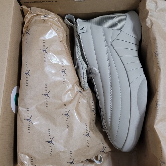 Nike Air Jordan 15 Billie Eilish - Picture 10 of 12